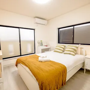 アパート 川口ハウスosaka 3bedroom House Free Parking, 大阪市
